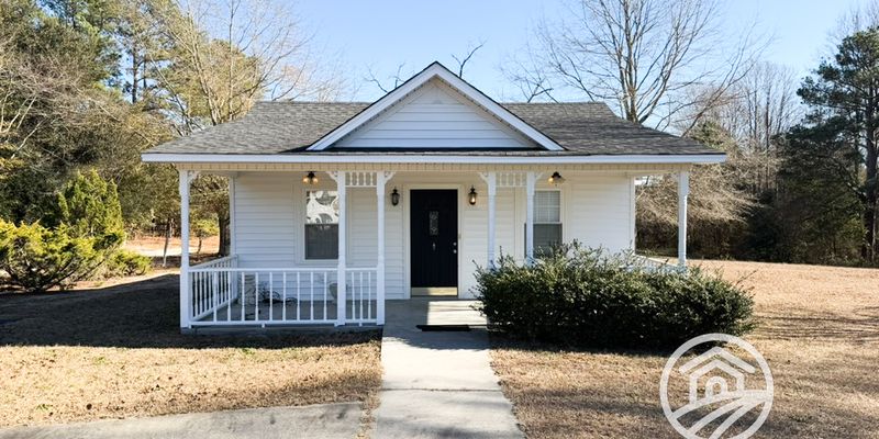 Jefferson House: 1049 Long Branch Church Rd