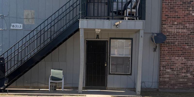 Baton Rouge Apartment: 8313 Governor Dr