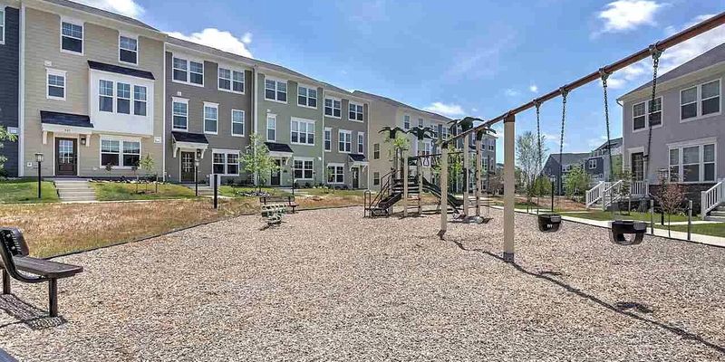 Charlottesville Townhome: 521 Caddy Aly