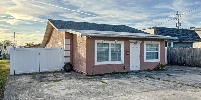 Winter Haven House: 1109 5th St SW