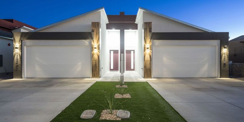 Las Cruces Townhome: 4359 Capistrano Ave