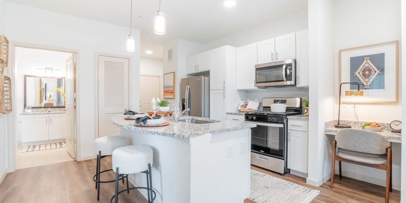 Houston Apartment: 3500 Fuqua St