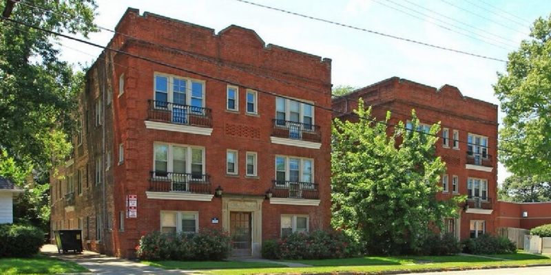 Cleveland Heights Apartment: 2534 Noble Rd