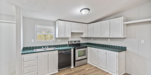 20 Conner Hogan Lane-23.jpg