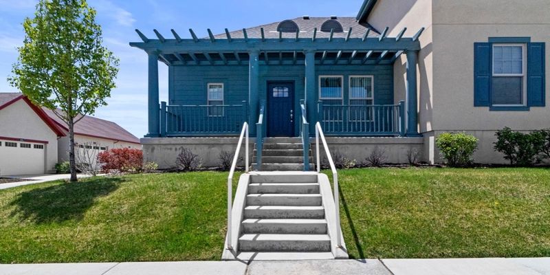 South Jordan House: 11252 Jonagold Dr