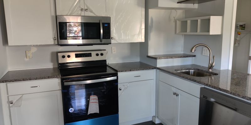 Nanticoke Apartment: 213 Robert Street