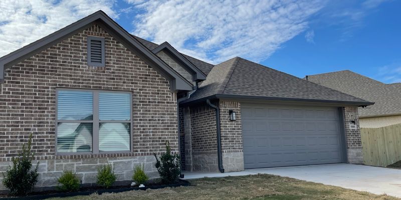 Flint House: 10008 Dayspring Dr