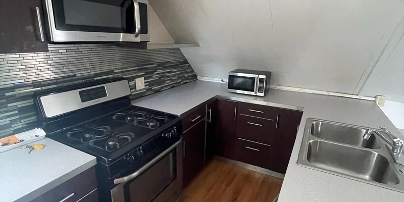 Ithaca Apartment: 206 Prospect St