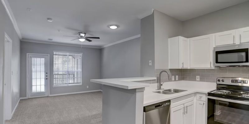 Houston Apartment: 9807 Cypresswood Dr