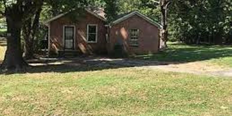Memphis House: 3313 Margaretta Rd