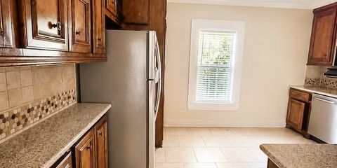 Kitchen 1-1.jpeg