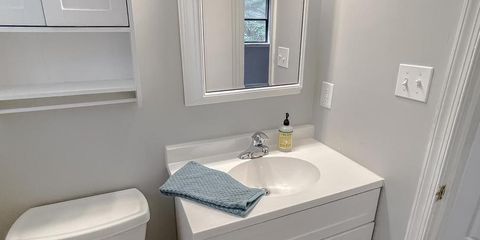 Abell primary bath.jpg