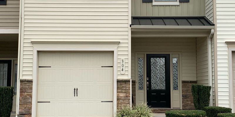 Rolesville House: 304 Leighann Ridge Ln