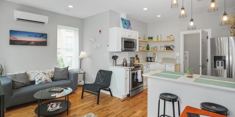 Philadelphia Apartment: 2049 E Hagert St