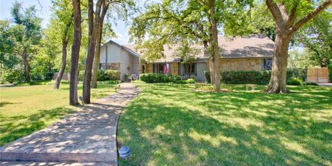 pic front of house.jpg