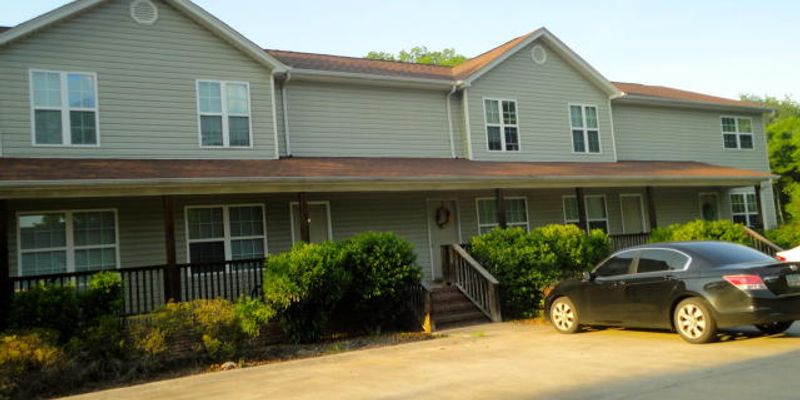 Chickamauga Apartment: 1217 Osburn Rd