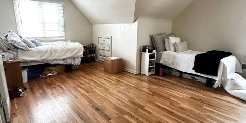 Brick House 2 Upstairs Bedroom 3.jpg