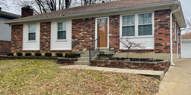 Louisville House: 9019 Brandywyne Dr