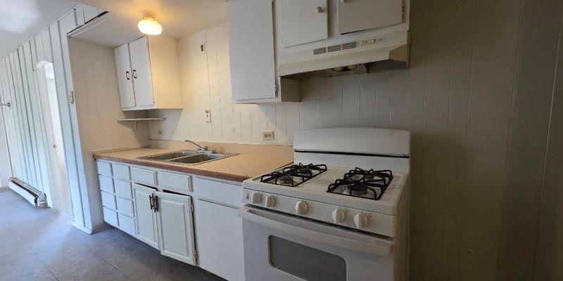 Cincinnati Apartment: 1815 Cleveland Ave