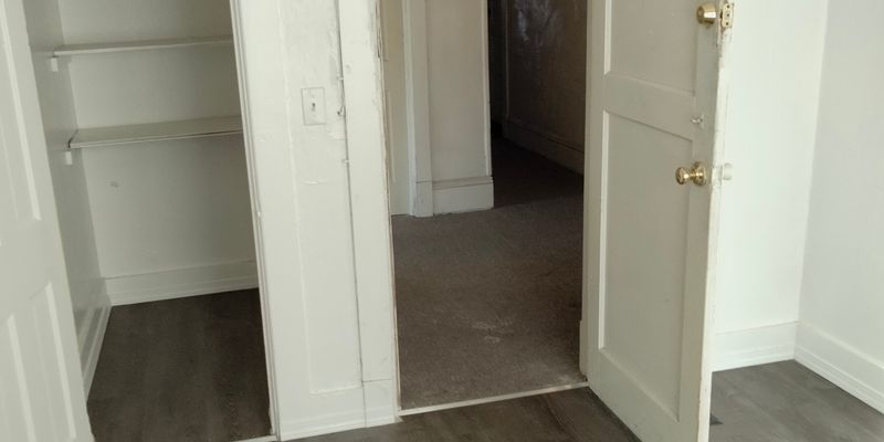 Spokane Apartment: 3011 E Queen Ave