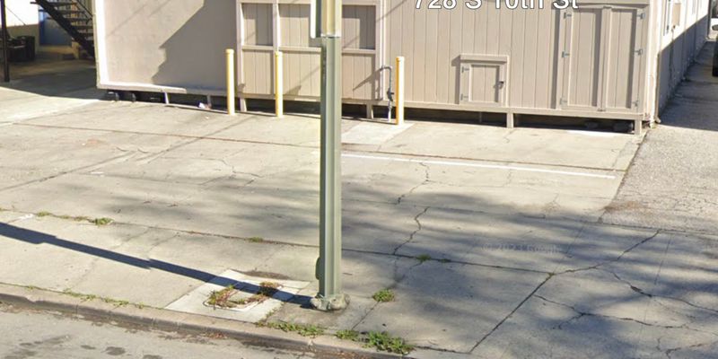 San Jose Apartment: 728 S 10th St