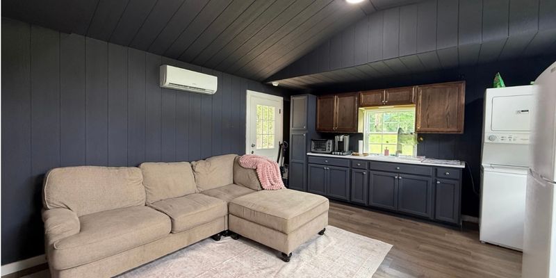 Robertsdale House: 22787 Lanier Rd