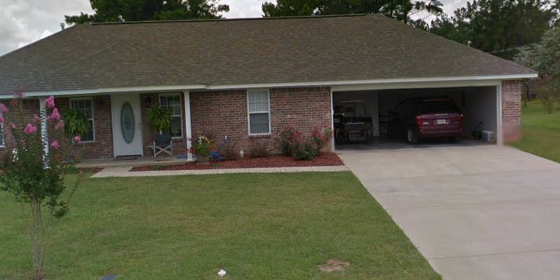 Magee House: 1104 2nd St SE