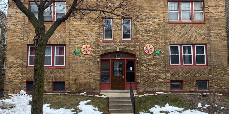 Milwaukee Apartment: 3022 West Pierce Street