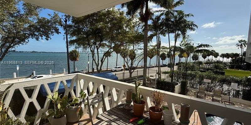 Miami Condo: 1430 Brickell Bay Dr