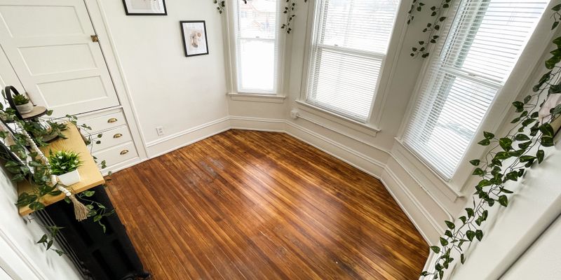 Des Moines Apartment: 3721 Cottage Grove Ave