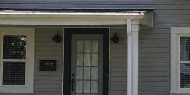 Cullman House: 1205 Main Ave NE