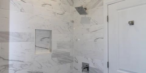 Bathroom 1.jpeg
