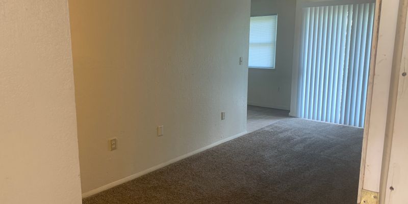 Tulsa Apartment: 4811 S Jackson Ave