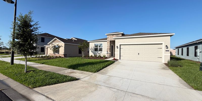 Haines City House: 5157 Green Belt Dr