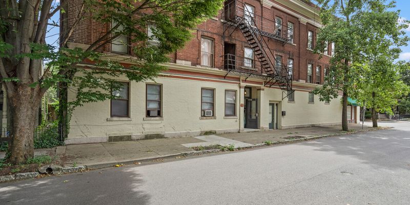 Dayton Apartment: 408 E 6th St