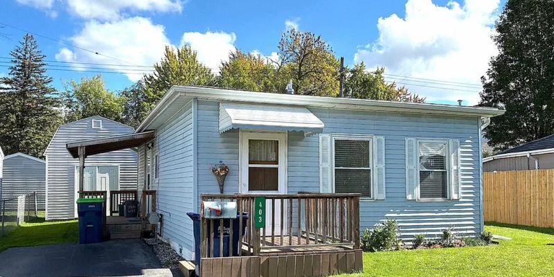 Bay City House: 403 Polk St