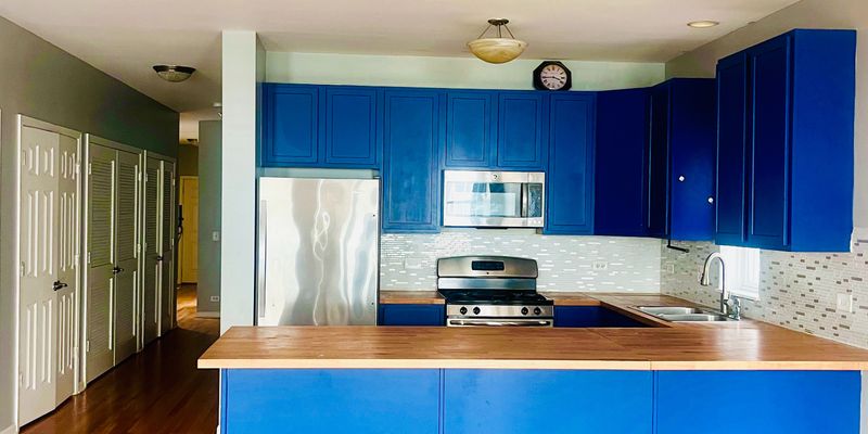 Chicago Apartment: 1900 N Laramie Ave