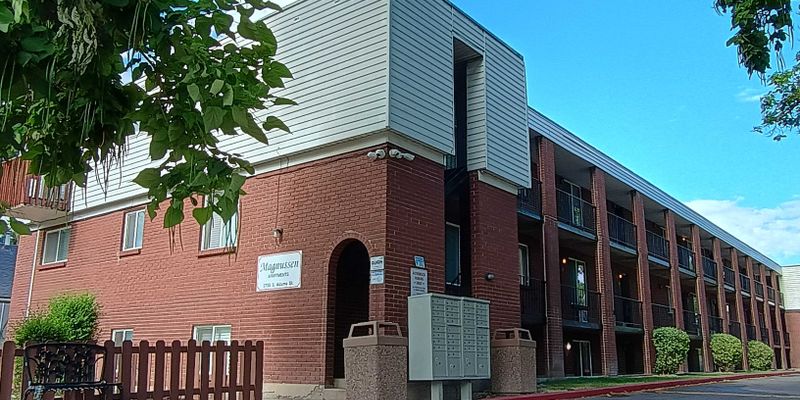 South Salt Lake Apartment: 2736 S Adams St