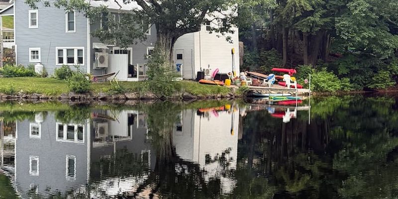 Ossipee House: 146 Moultonville Rd