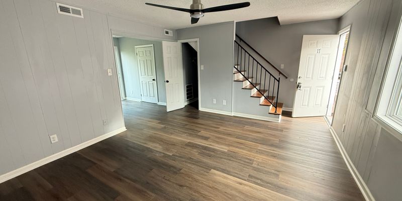 Collinsville Apartment: 78 Halifax Dr