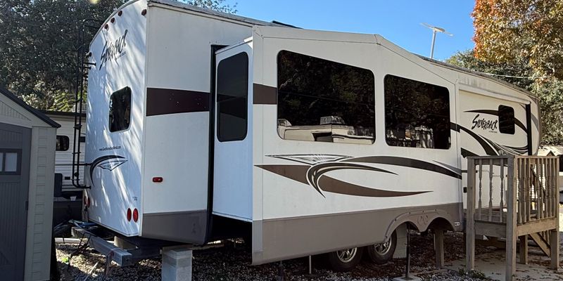 Apopka House: 3000 Clarcona Rd