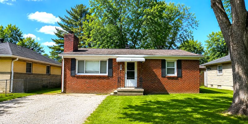 Indianapolis House: 2916 S Roena St