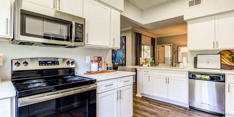 Houston Apartment: 1108 Enclave Pkwy