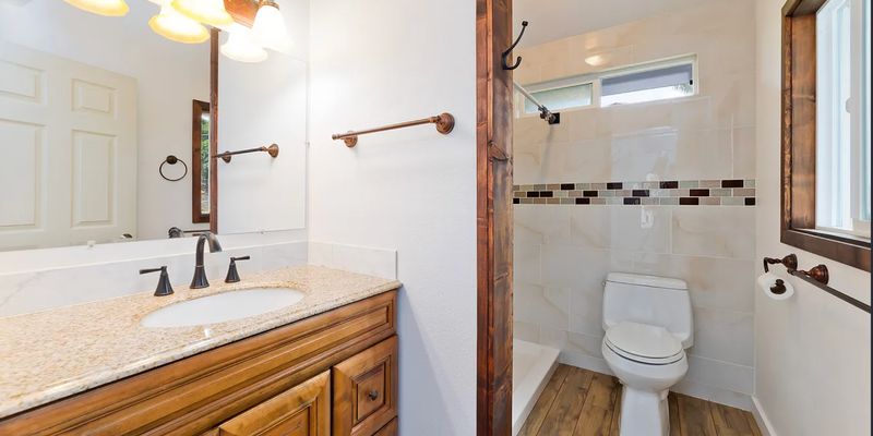 Kealakekua Multiplex: 79-7403 Hawaii Belt Rd