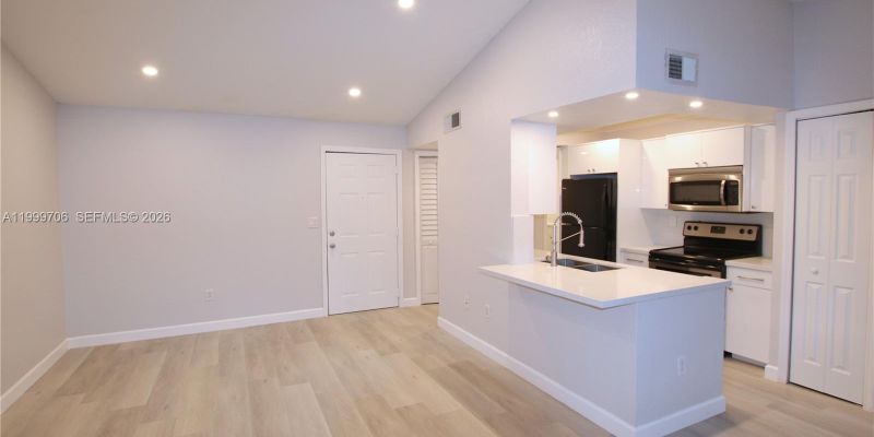 Miami Condo: 10681 SW 156th Pl