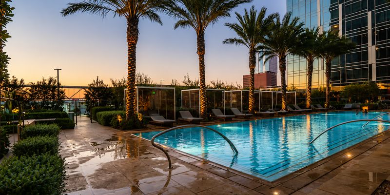 Los Angeles House: 877 Francisco St