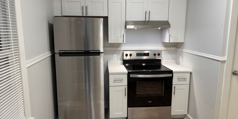 Biddeford Apartment: 5 Free St