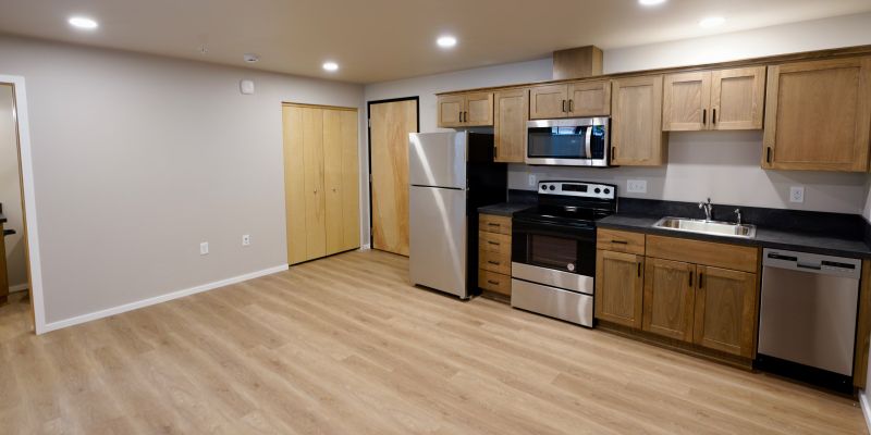 McMinnville Apartment: 110 SE Handley St