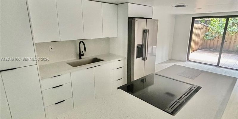 Sunrise Townhome: 8010 NW 27th Pl