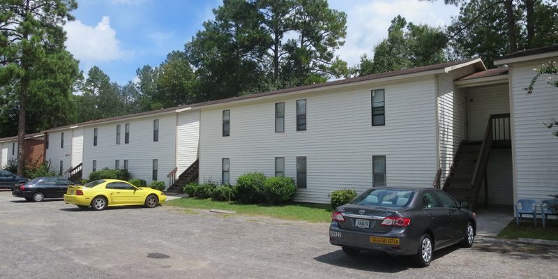 Valdosta Apartment: 2517 Forrestwood Dr
